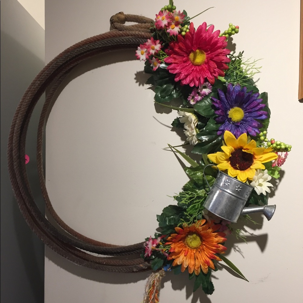 Handmade Custom Rope Wreaths - Picture 3 of 4